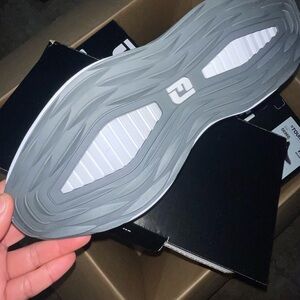 BRAND NEW FOOT JOY PRO LITE GOLF SHOES.